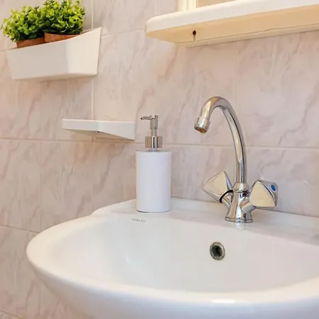 Blue Maraci 1 Access Nd Parking Himare