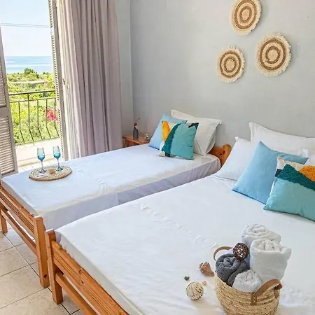 Blue Maraci 1 Access Nd Parking *